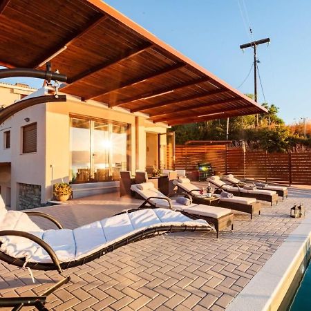 Seaside Summer Bliss - Aurora Luxury Pool Paradise Petalídhion 외부 사진