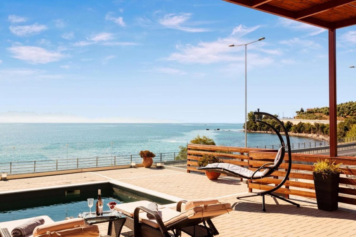 Seaside Summer Bliss - Aurora Luxury Pool Paradise Petalídhion 외부 사진