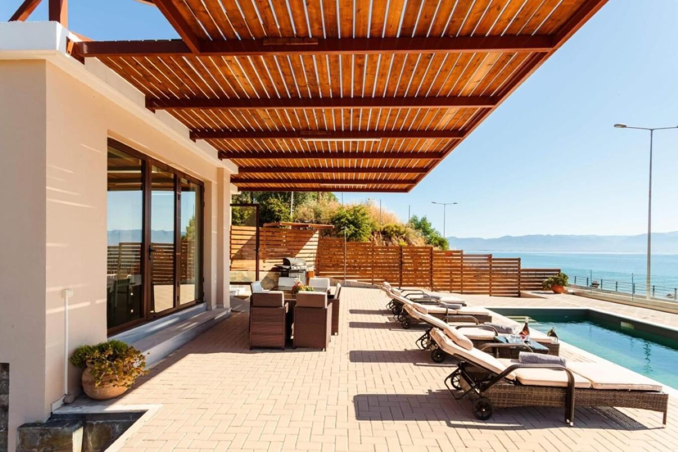 Seaside Summer Bliss - Aurora Luxury Pool Paradise Petalídhion 외부 사진