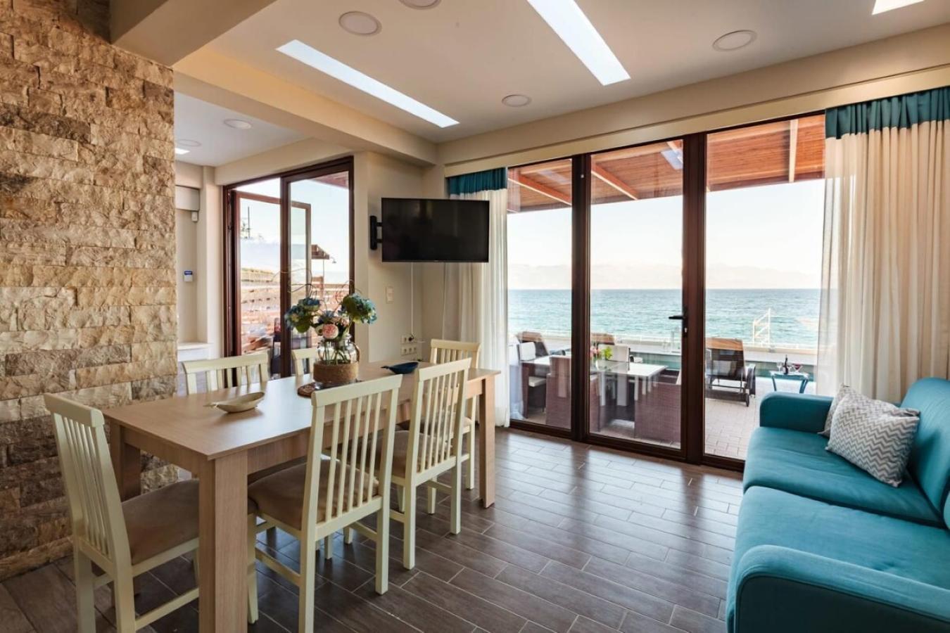 Seaside Summer Bliss - Aurora Luxury Pool Paradise Petalídhion 외부 사진