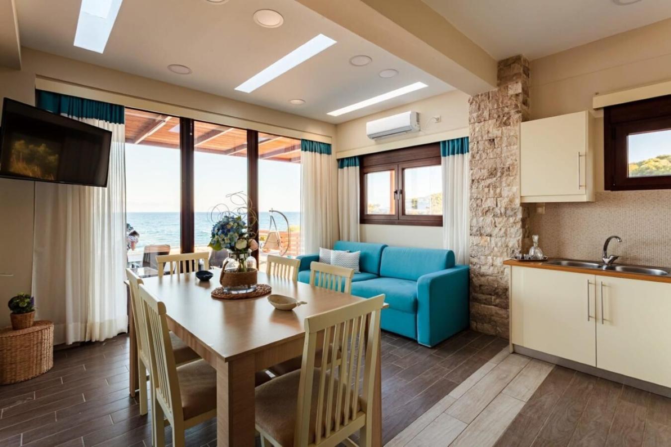 Seaside Summer Bliss - Aurora Luxury Pool Paradise Petalídhion 외부 사진
